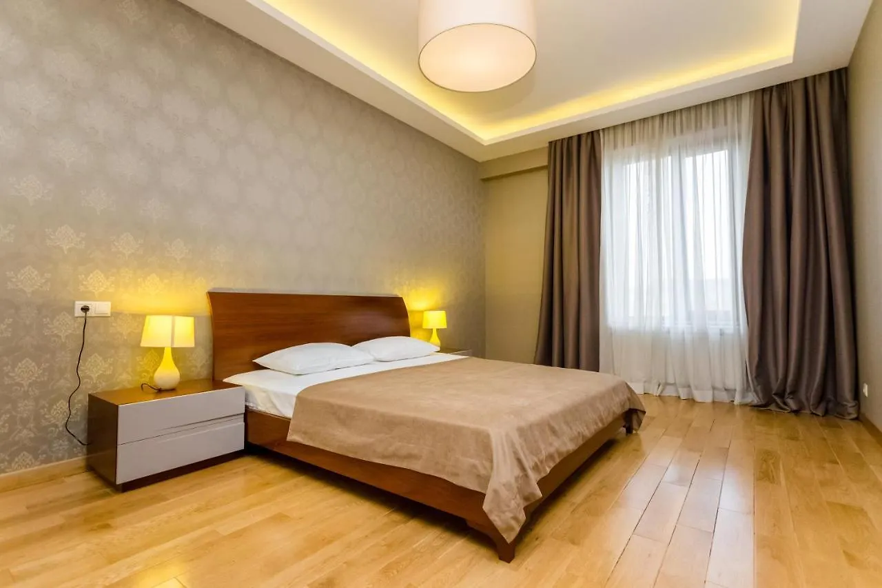 Central Cosy 5Bd-5Bath Apartment Tbilisi